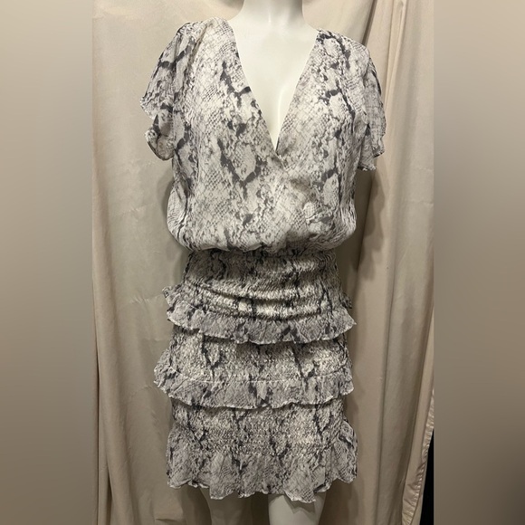 She + Sky snakeskin print chiffon mini dress M - Picture 1 of 5